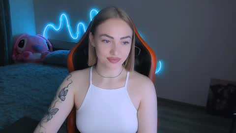 LaraKrein lk online show from April 4, 5:42 pm