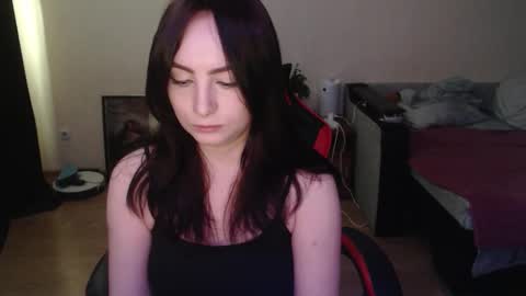 Laralianna online show from March 18, 9:48 am