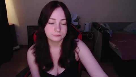Laralianna online show from May 21, 5:52 pm