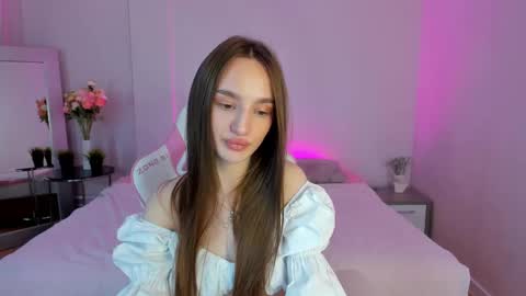 MY NAME IS LILY online show from February 3, 7:18 am