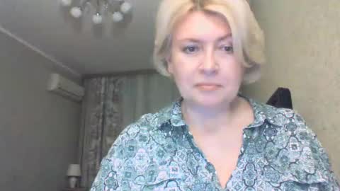 Snapshot of laramrs chatting on October 10, 5:08 pm laramrs online show from October 10, 5:08 pm