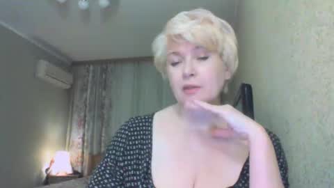 laramrs online show from February 4, 5:28 pm