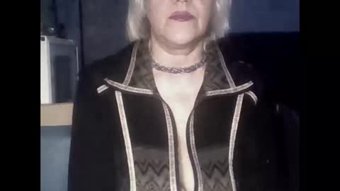 larisaq4ugo24 online show from February 27, 6:55 pm