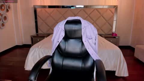 Larisa Smirnov online show from December 18, 4:52 am