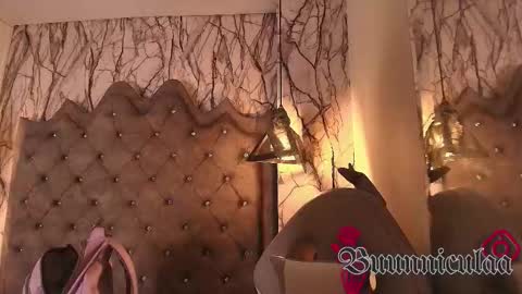  Lari online show from November 24, 4:55 am