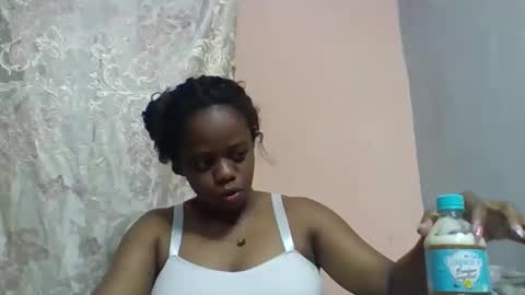 larissa645771 online show from June 3, 9:56 am