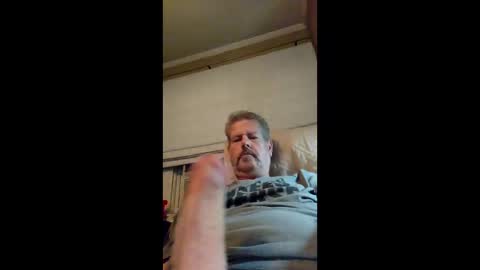 larryw1976 online show from December 3, 11:38 pm