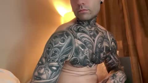 larsskeet online show from February 12, 7:39 pm