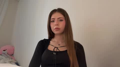 Mila online show from May 6, 3:29 pm