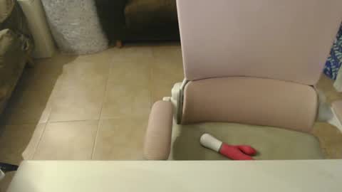 Auri online show from February 13, 10:33 pm