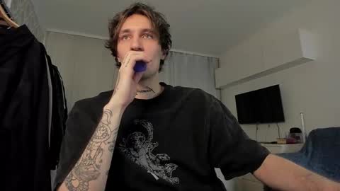 Snapshot of lastnight4you chatting on March 12, 8:09 pm acie online show from March 12, 8:09 pm