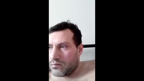 laszloszilagyi2122 online show from February 22, 1:47 pm