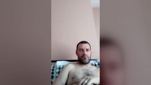 laszloszilagyi925 online show from June 18, 2:44 pm