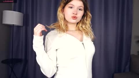 Jay online show from November 19, 5:45 pm