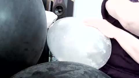 latexchris77 online show from March 21, 10:09 am