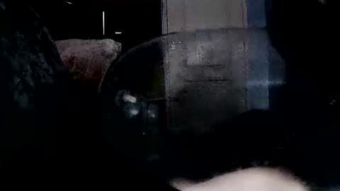 latexchris77 online show from February 4, 9:02 am