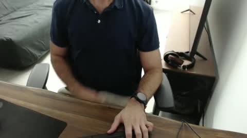 latexdave84 online show from October 23, 10:28 am