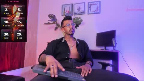 latin_blackmen online show from February 26, 12:08 pm