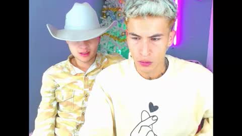 latin_boysxxx_ online show from November 5, 7:10 am