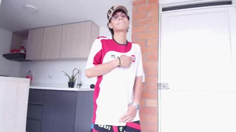 latin_naughty_boys online show from September 28, 4:16 pm