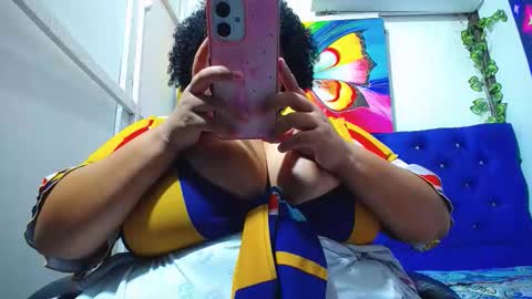 latina_bigboos12 online show from February 26, 3:21 am