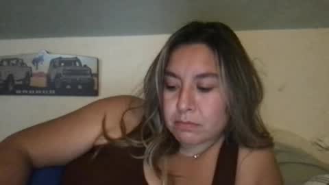 latinalinda02 online show from November 9, 4:16 am