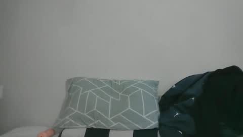latino_rodri online show from May 11, 4:59 pm