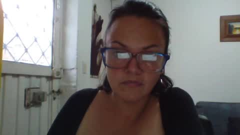 Laura online show from June 15, 9:07 pm
