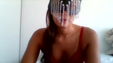 Laura online show from July 30, 8:26 am