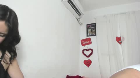 laura_and_kevin online show from February 19, 9:25 pm