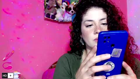 weedcam Curly Laura OF    online show from April 7, 12:40 pm