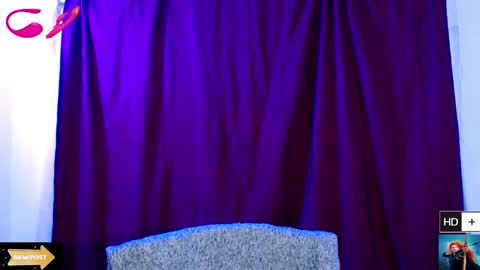 Snapshot of laura_fountain_ chatting on February 7, 2:26 pm weedcam Curly Laura OF    online show from February 7, 2:26 pm