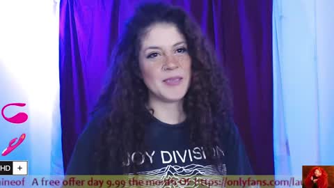 Snapshot of laura_fountain_ chatting on March 5, 9:59 pm weedcam Curly Laura OF    online show from March 5, 9:59 pm