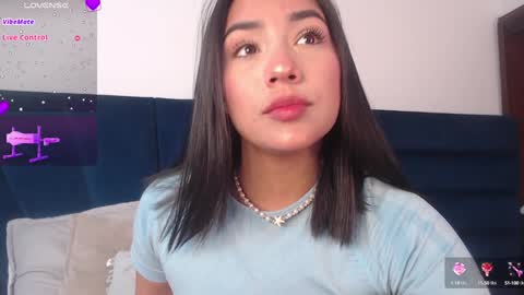 lLAURA online show from January 30, 7:26 pm