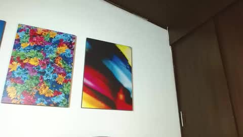 Laura online show from January 18, 11:14 pm