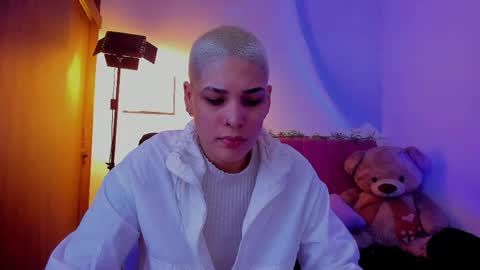 Laura Rose online show from April 16, 2:44 am