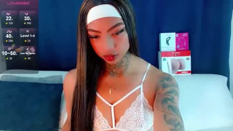 Laura online show from February 12, 8:40 am