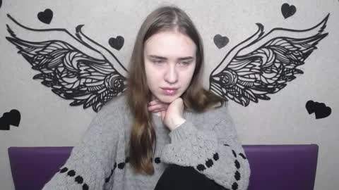Snapshot of laurahlot chatting on October 5, 6:00 am LauraHlot online show from October 5, 6:00 am