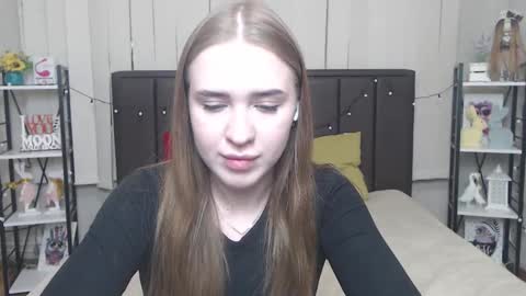 Snapshot of laurahlot chatting on October 15, 7:15 pm LauraHlot online show from October 15, 7:15 pm