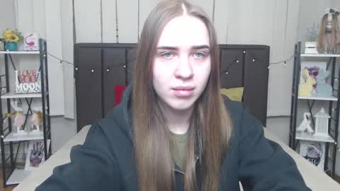 Snapshot of laurahlot chatting on October 12, 5:44 am LauraHlot online show from October 12, 5:44 am