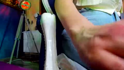 lauraine14wollenberg online show from May 16, 11:53 am