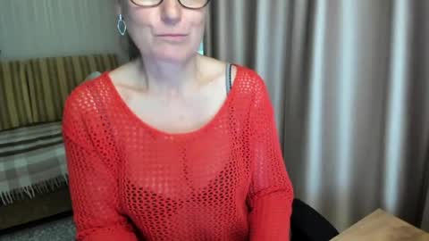 Lauraoven1 online show from June 17, 3:28 pm
