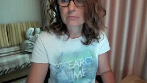 Lauraoven1 online show from July 14, 8:52 am