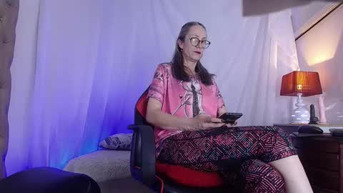 Laura Sofia online show from March 25, 3:24 am