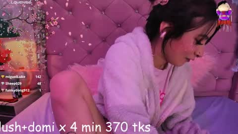 Snapshot of lauren_evans96 chatting on March 7, 9:51 am Lauren evans9 online show from March 7, 9:51 am