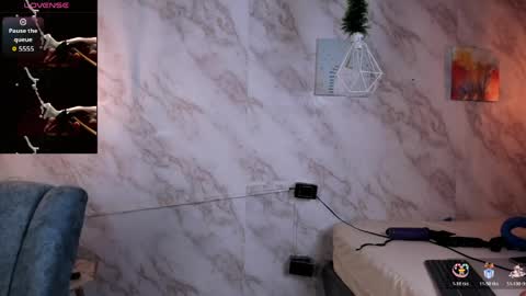 Lulu online show from March 29, 9:38 pm