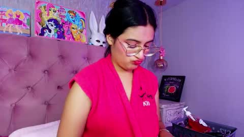 Laurene online show from February 8, 5:00 am