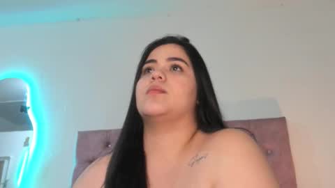 laurenlaine online show from March 28, 11:28 pm