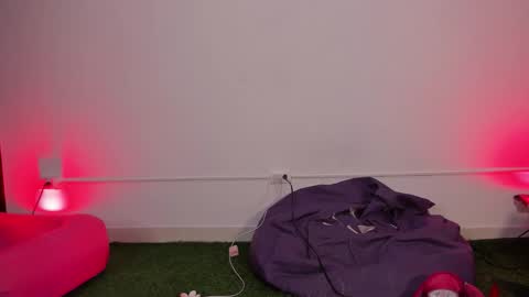  LaurynJeffers  online show from November 20, 11:46 pm