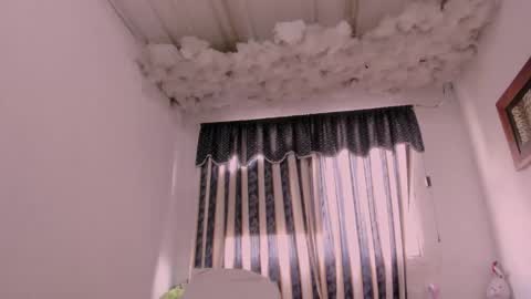 Lauu G online show from November 18, 11:57 am